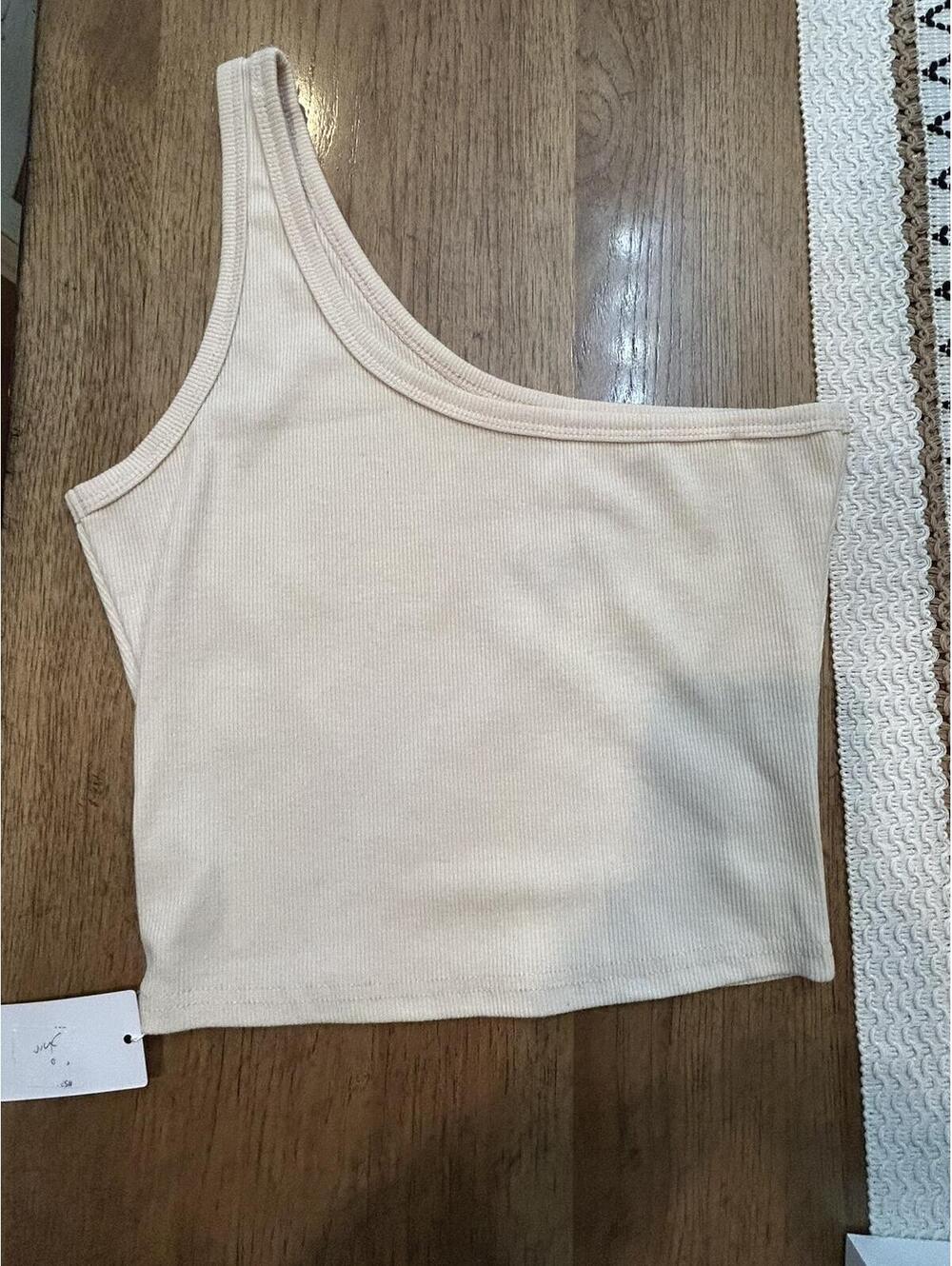 LADULPEZ One-Shoulder Ribbed Crop Top in Cream, Size M